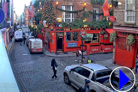 Live Webcam The Temple Bar Pub, Dublin, Ireland